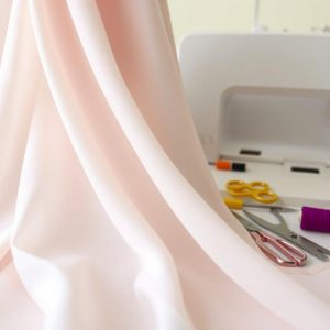 پارچه ژورژت چیست و چه استفاده هایی در خیاطی می شود