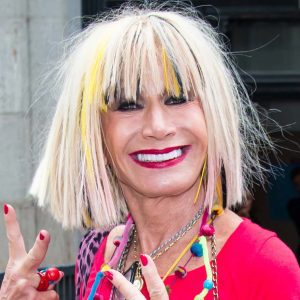 زندگی نامه بتسی جانسون (Betsey Johnson) طراح مد لباس مشهور