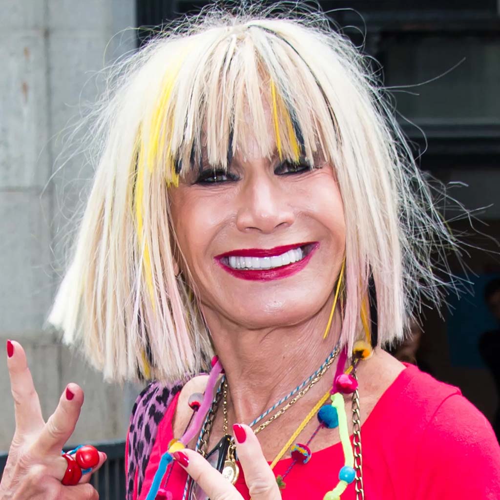 زندگی نامه بتسی جانسون (Betsey Johnson) طراح مد لباس مشهور